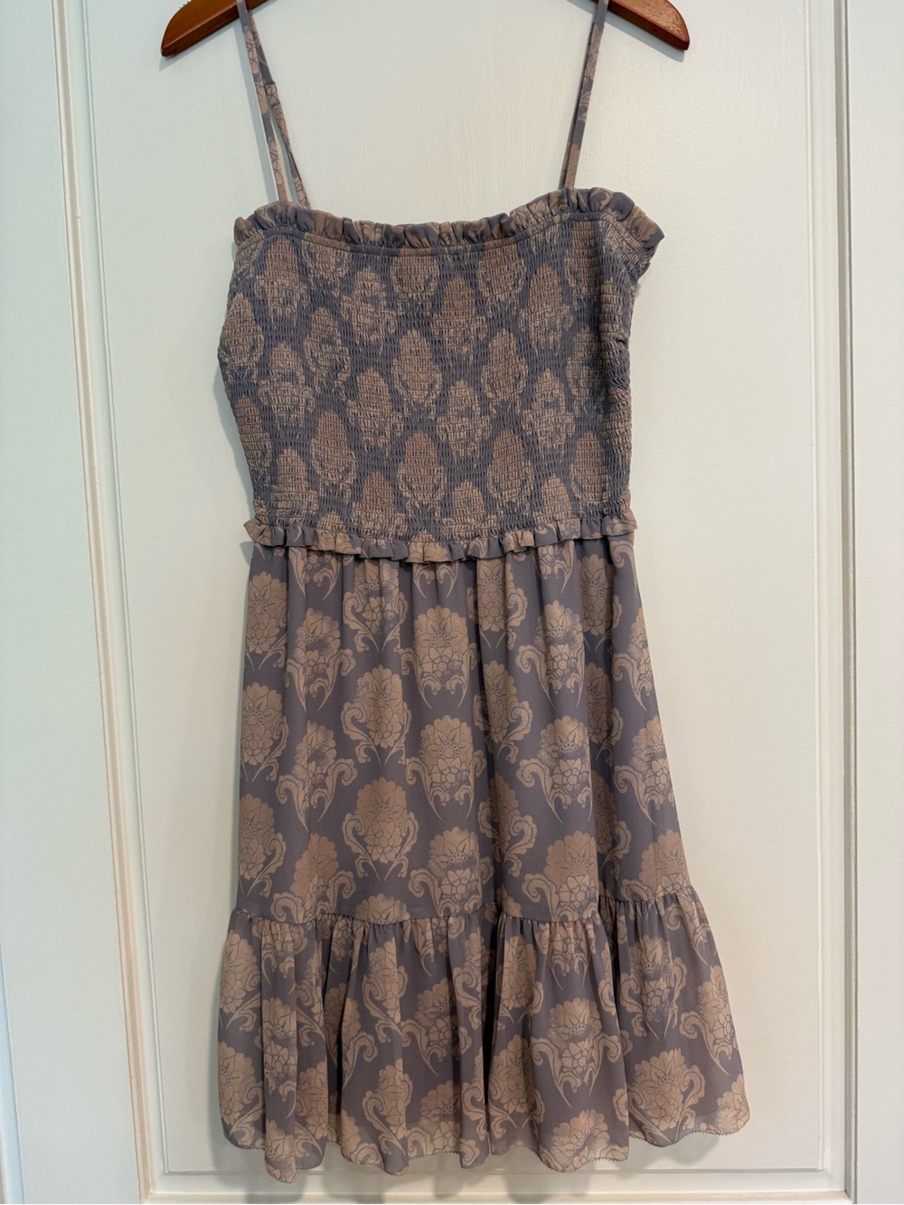 Aritzia Wilfred Tempest Smocked dress with adjustable Straps
